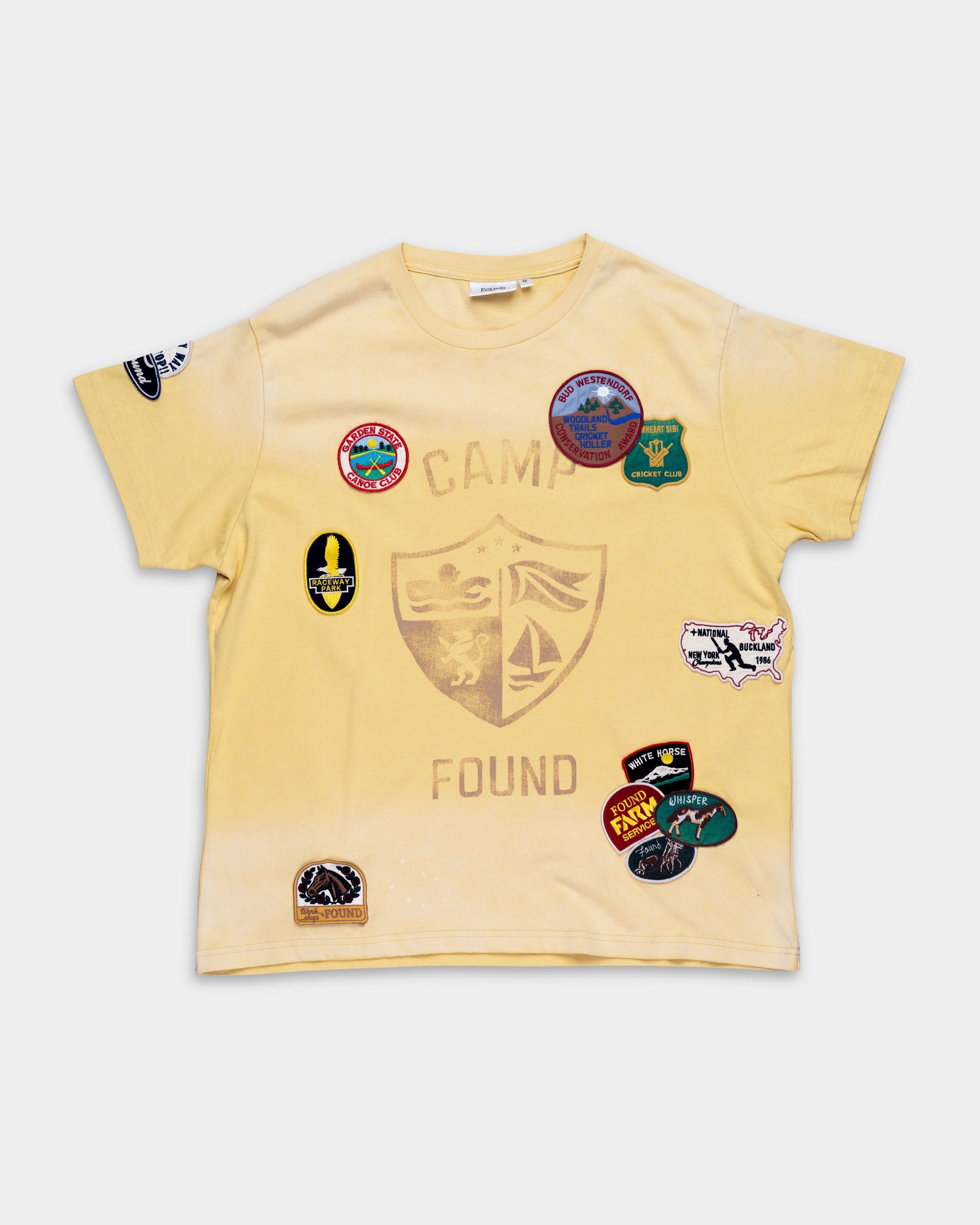 Found Men's Embroidered Patches Camp Tee Washed Yellow | FOSS26TT10012-6365