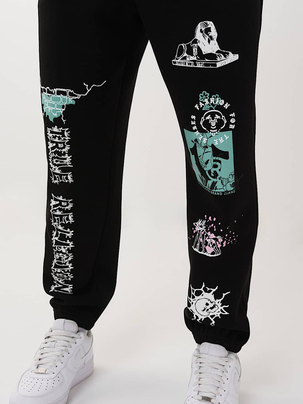 TRUE RELIGION JOGGER GRAPHIC JET BLACK