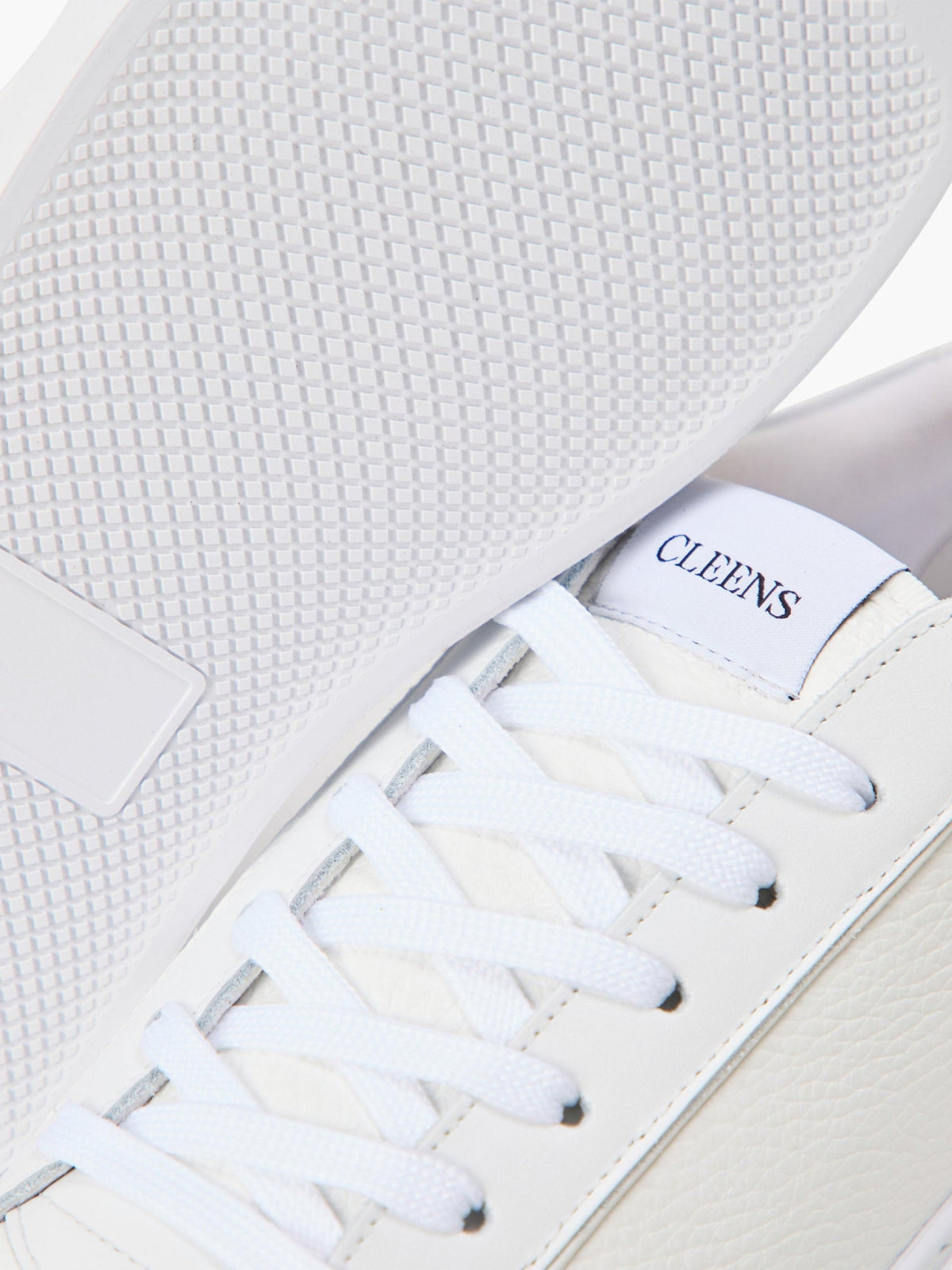 Cleens Sneakers C27 Textured Leather White