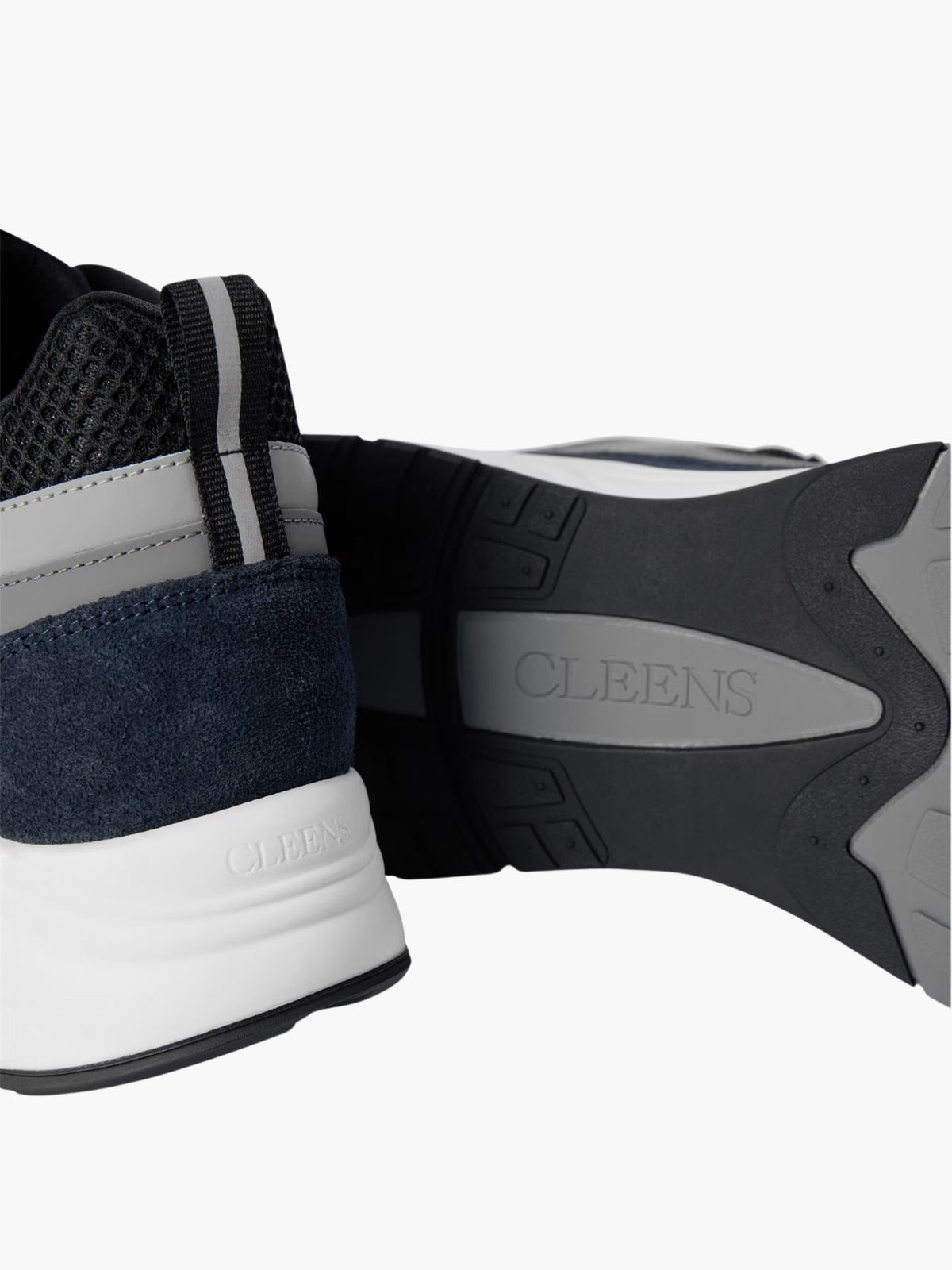 Cleens Sneakers C17 White Sole Grey Sides Black