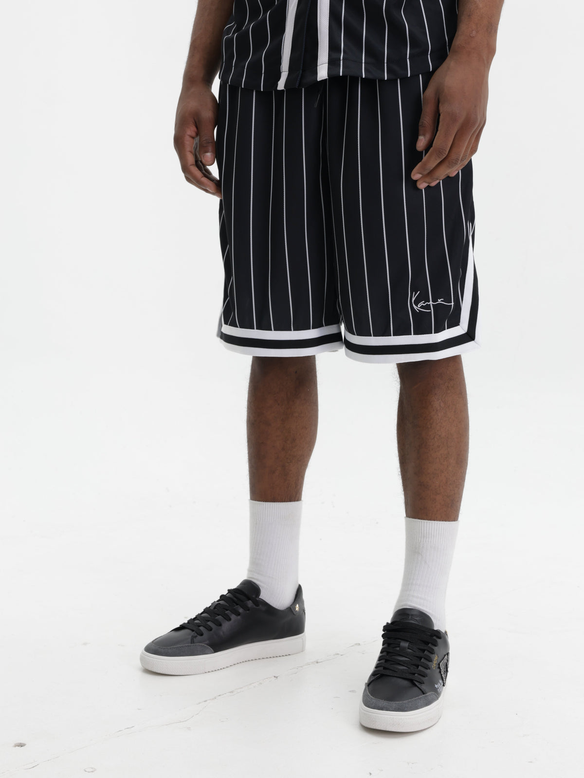 Karl Kani Shorts Pinstripe Mesh Black