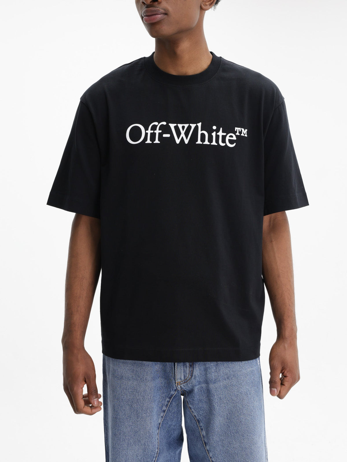 Off - White T-Shirt Big Bookish Skate Black