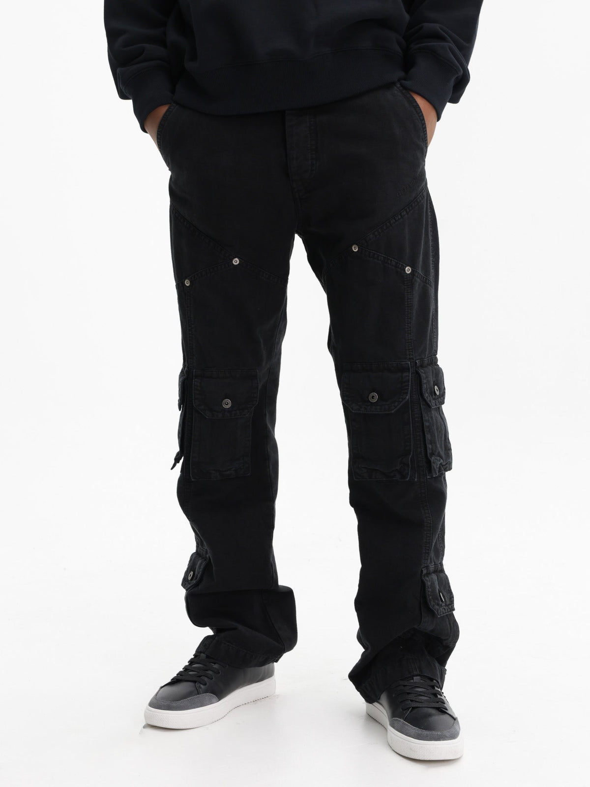 Off - White Pants Multi Pockets Relax Black