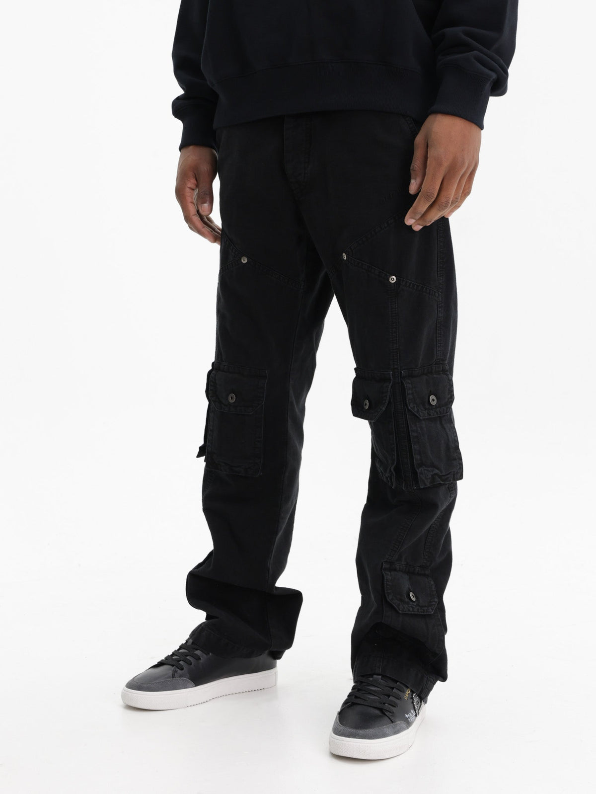 Off - White Pants Multi Pockets Relax Black