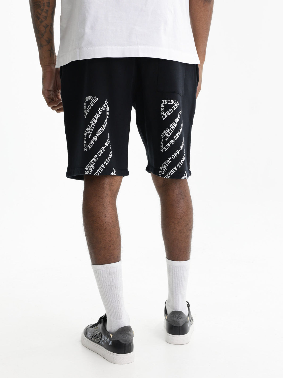 Off - White Shorts Type Machine Arrow Black