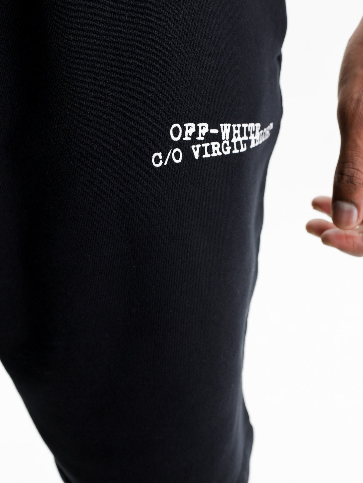 Off - White Shorts Type Machine Arrow Black