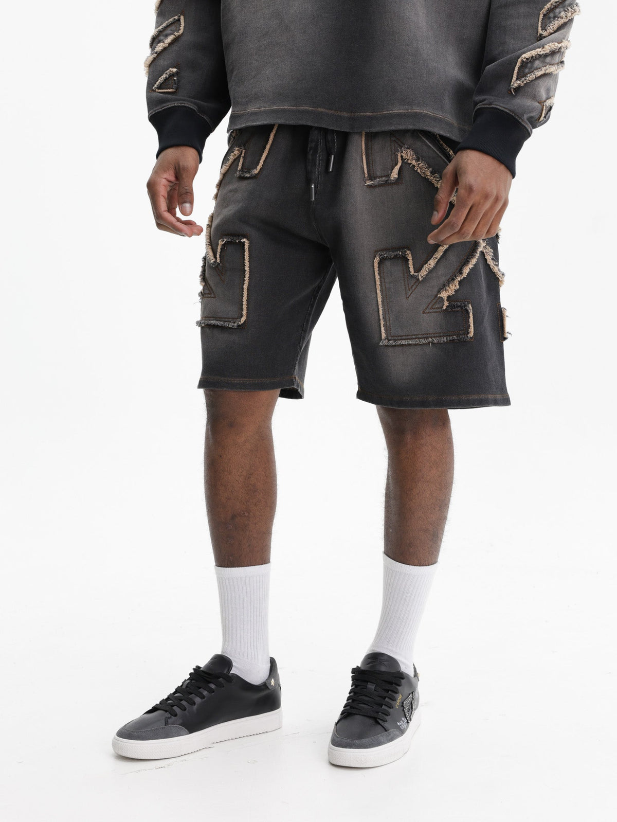 Off - White Shorts Arrow Distr Den Black