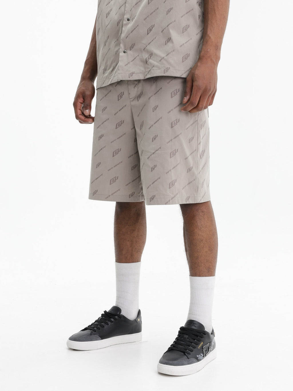 Off - White Shorts Jacquard Bowling Stone