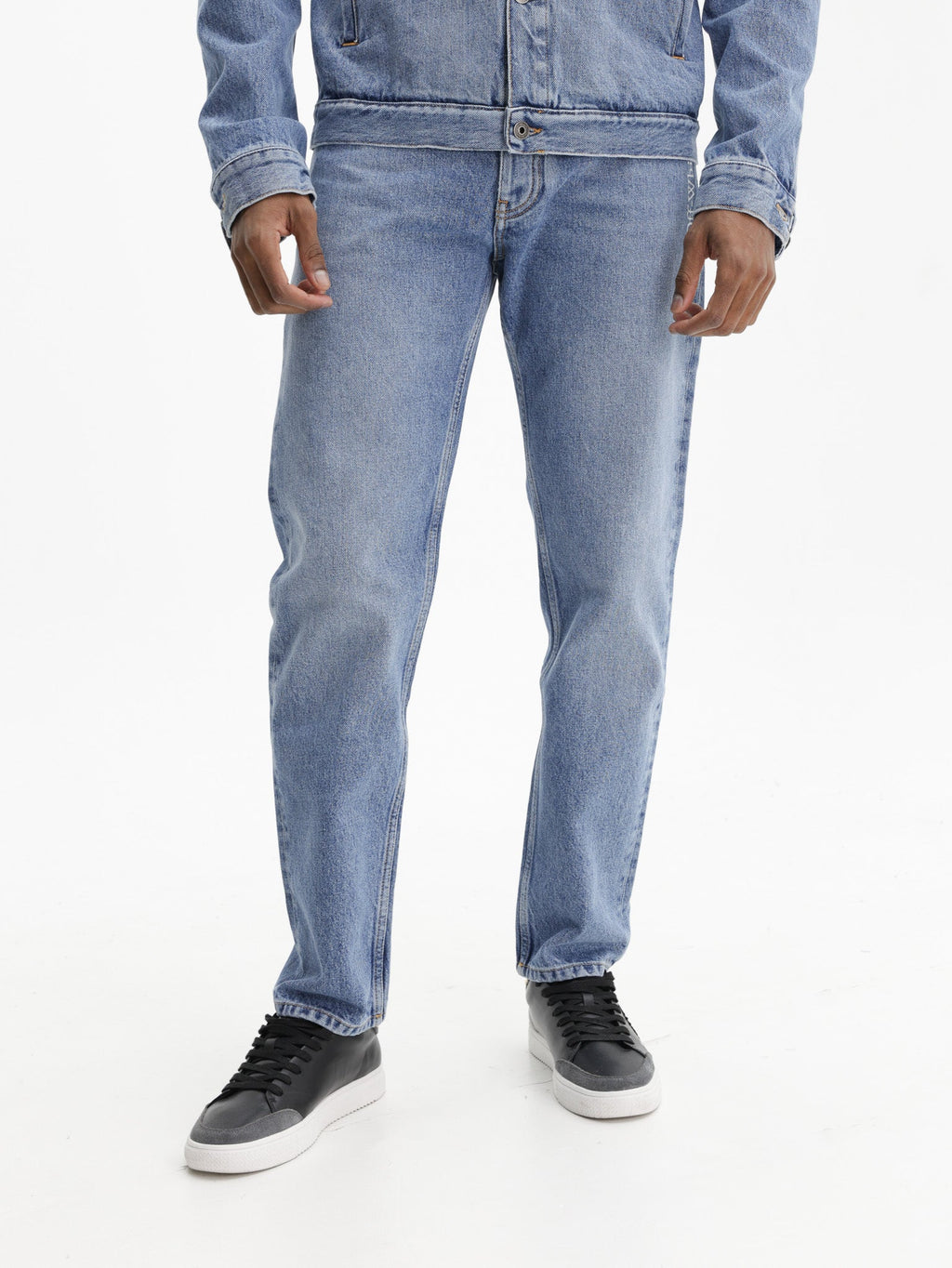 Off - White Jeans Half Arrow Twisted Light Wash