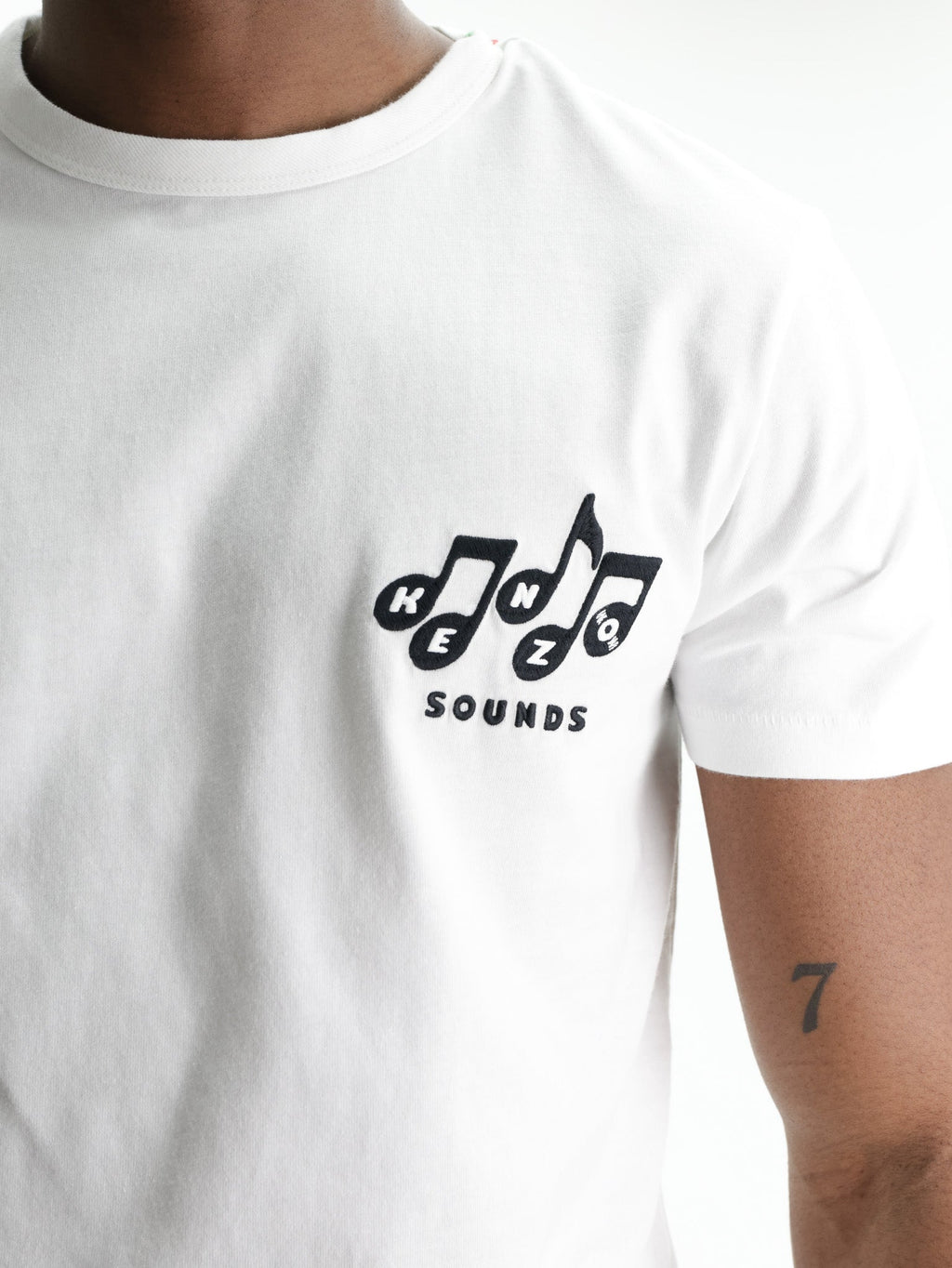 Kenzo T-Shirt Sounds Embroidered  Off White