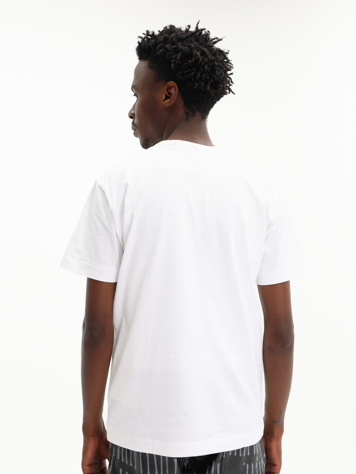 Comme Des Garcons T-Shirt Play Small Red Heart White