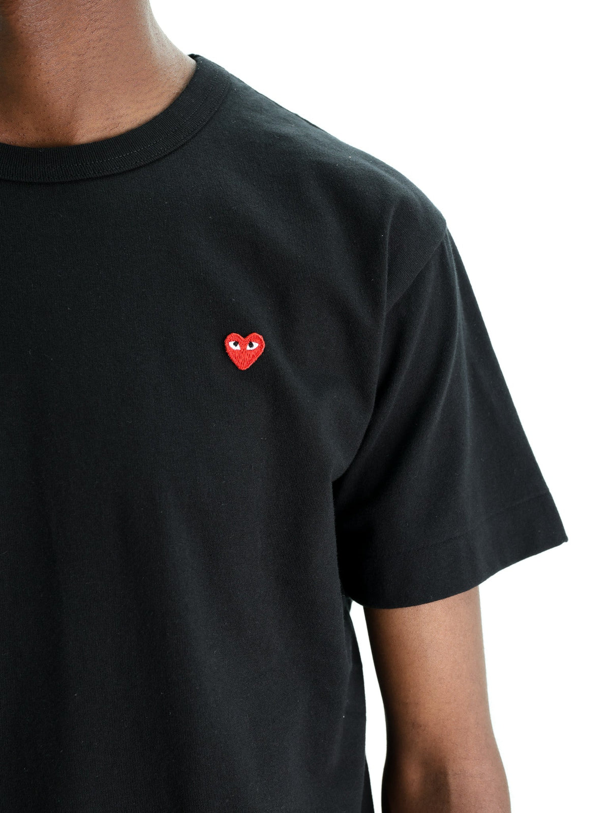 Comme Des Garcons T-Shirt Play Small Red Heart Black