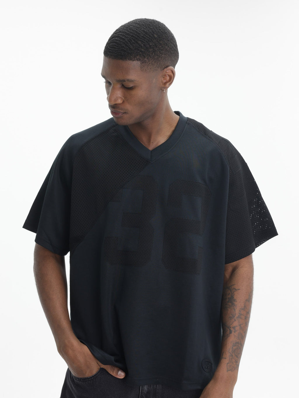 Arte T-Shirt Baseball Print V-Neck Black