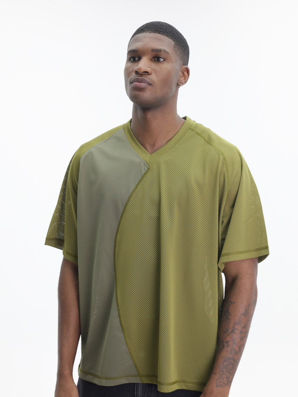 Arte T-Shirt Multi Mesh V-Neck Green