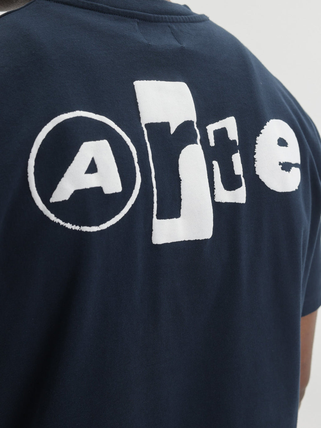 Arte T-Shirt Back Poster Plain Navy