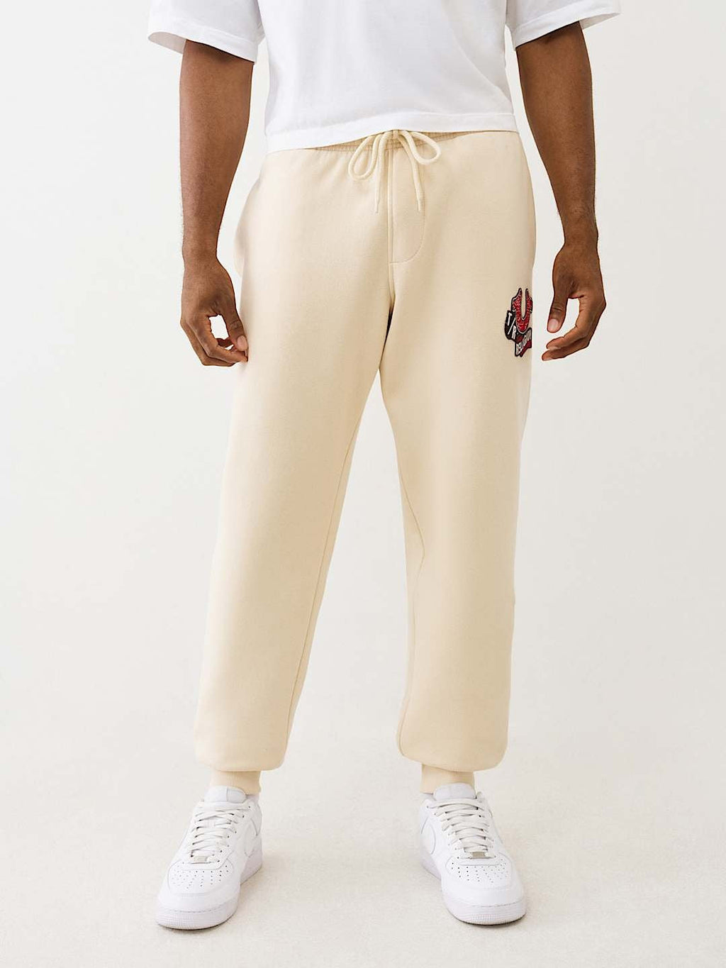 TRUE RELIGION JOGGER EMB PATCH HS FOG