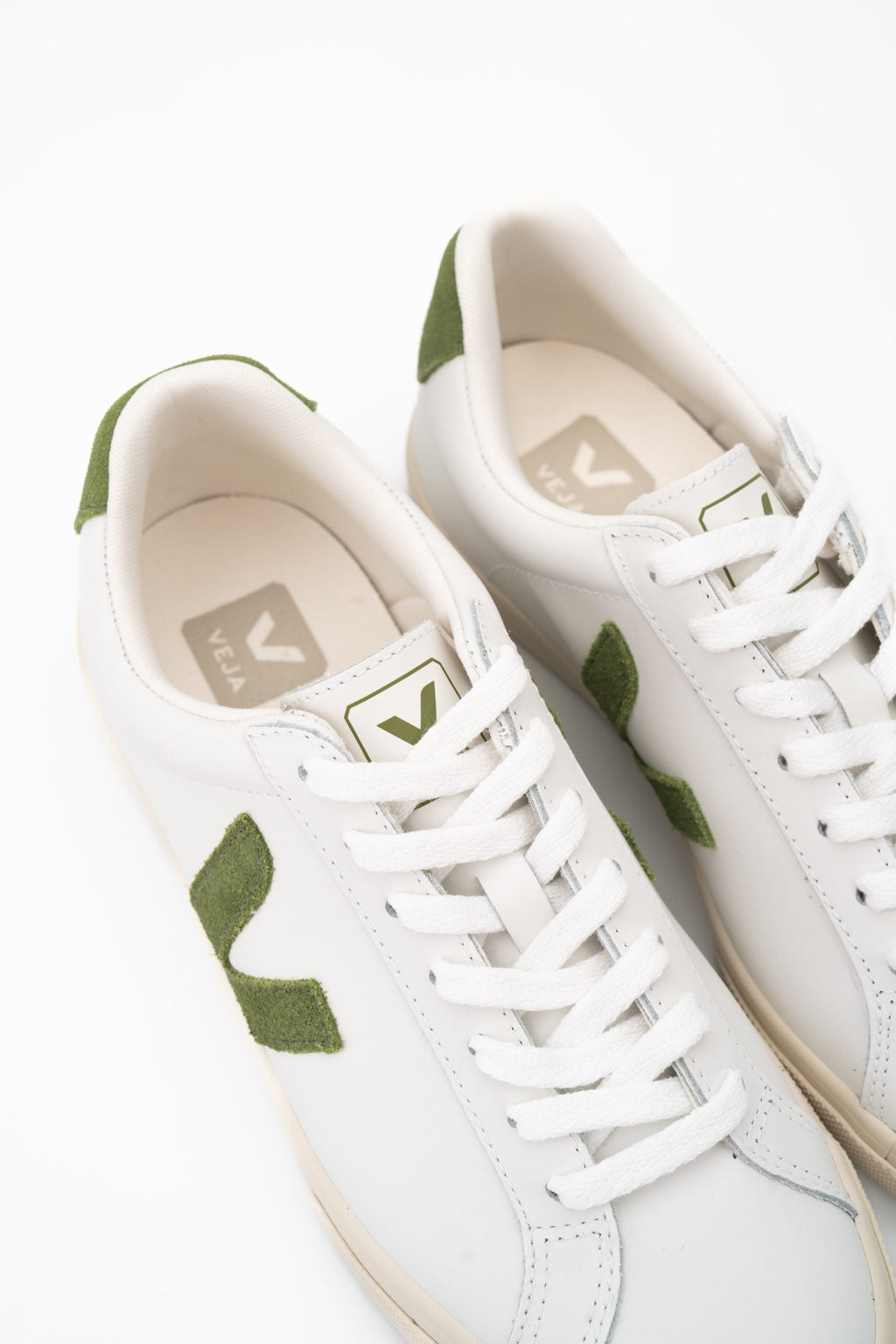 Veja Ladies Esplar Logo Leather Sneaker EO0203881A Extra White Kiwi