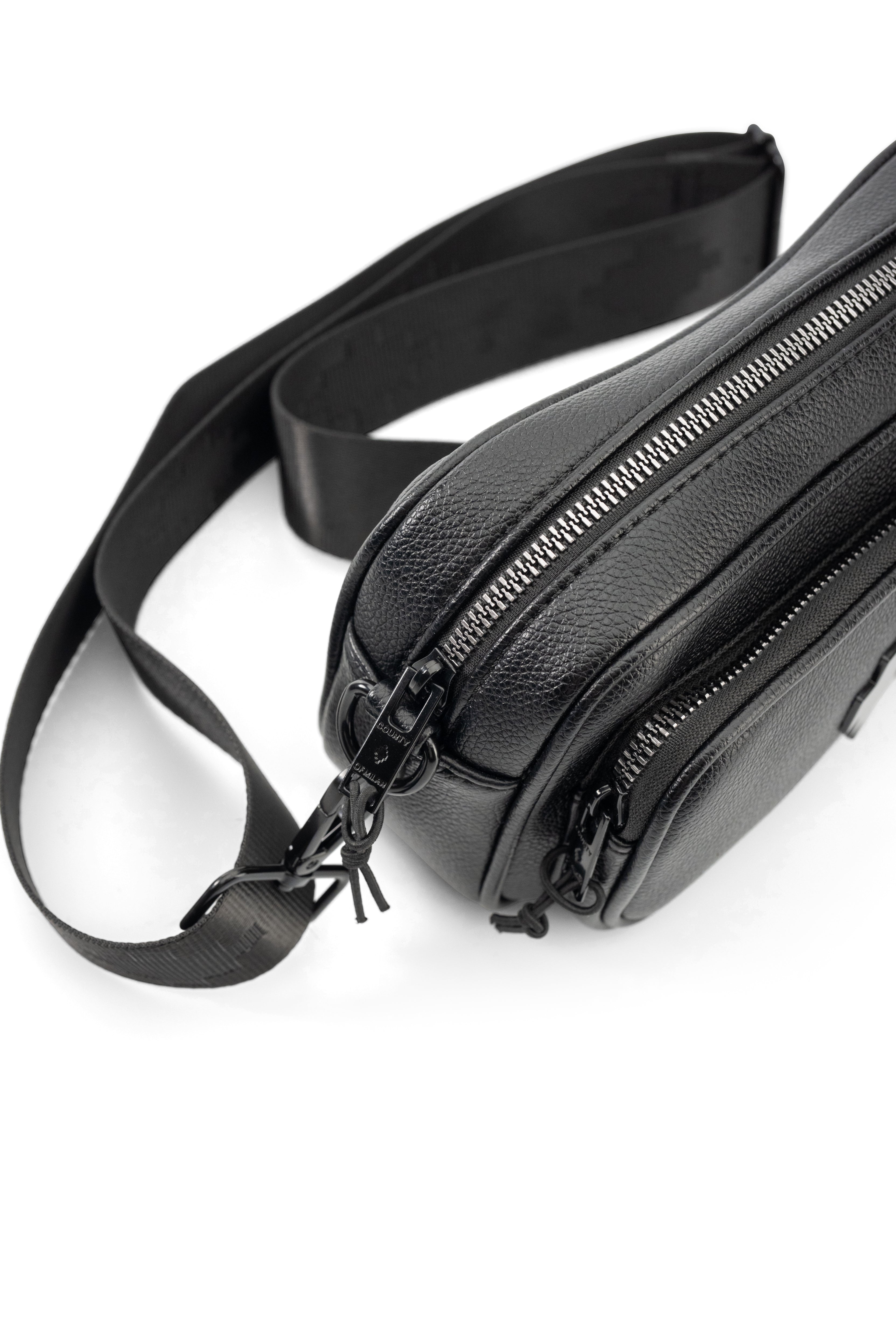 County of Milan Camera Bag Black | COMAS260406