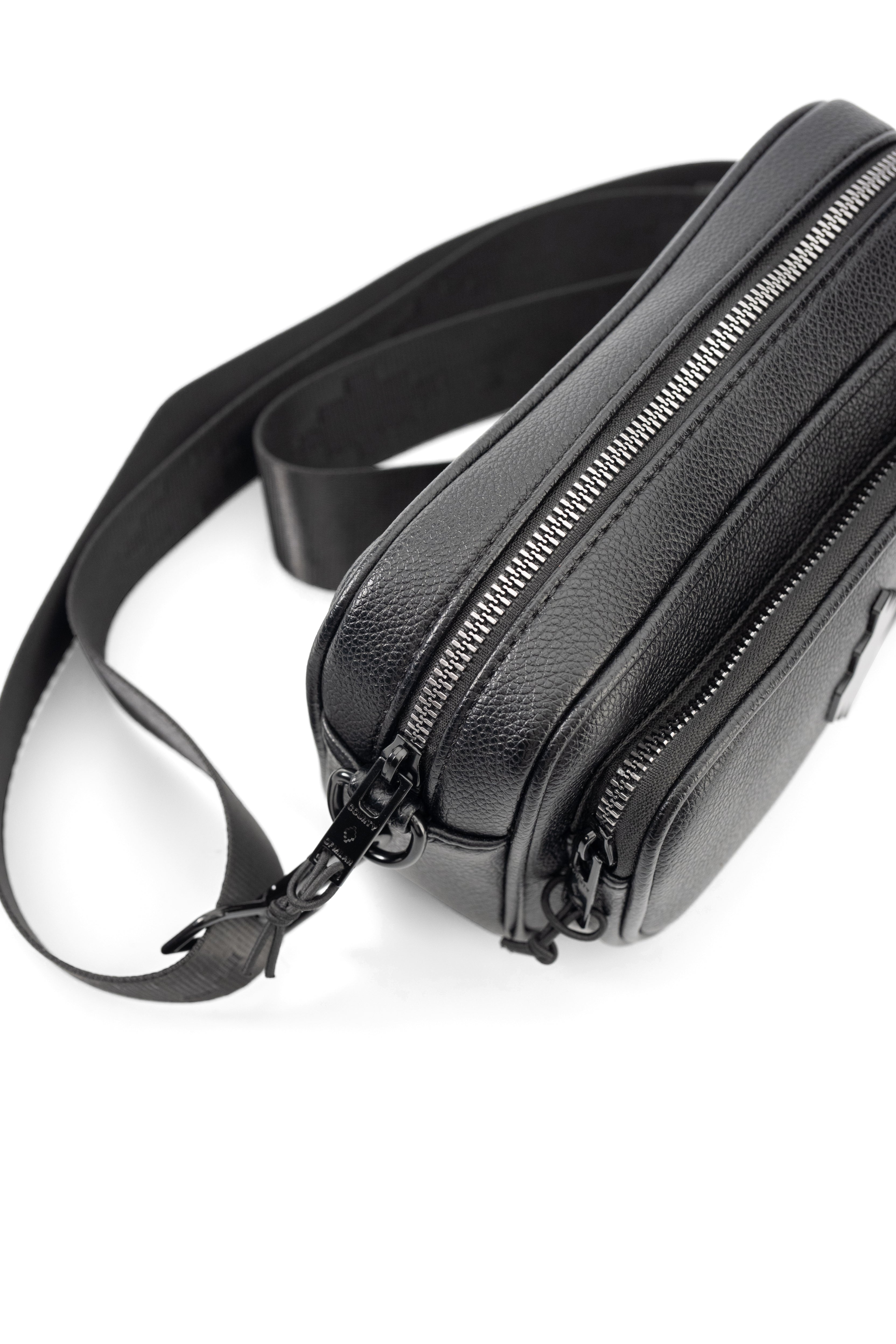 County of Milan Camera Bag Black | COMAS260406
