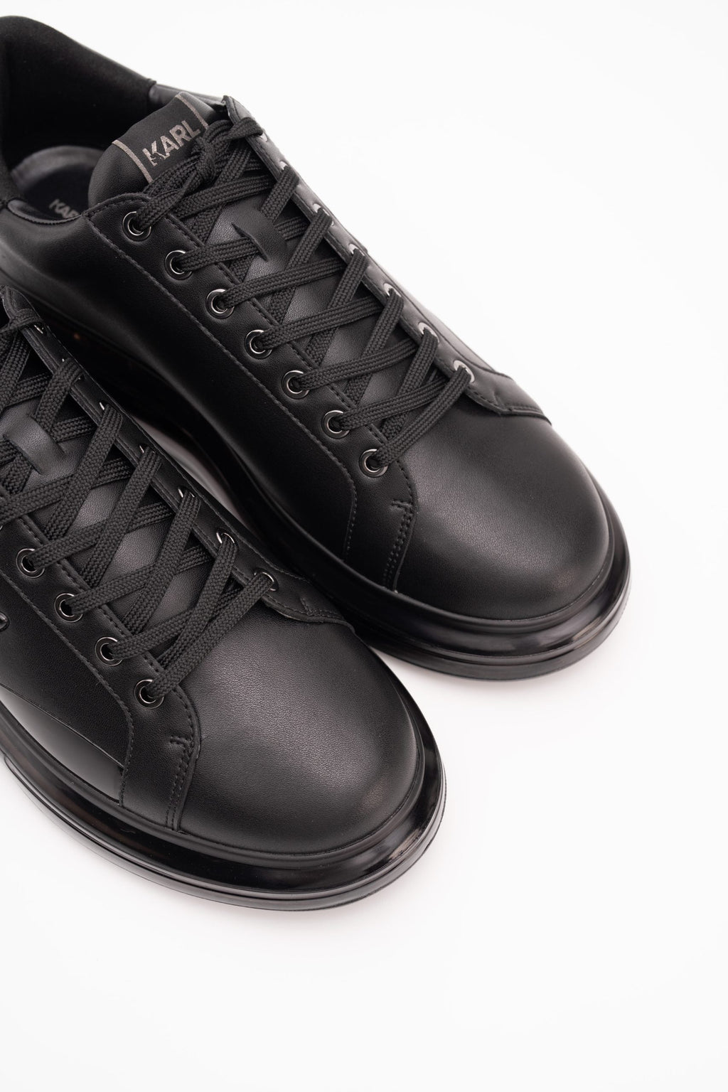 (Core) Karl Lagerfeld Men's Kapri Kushion Signia Shine KL52648F 00X