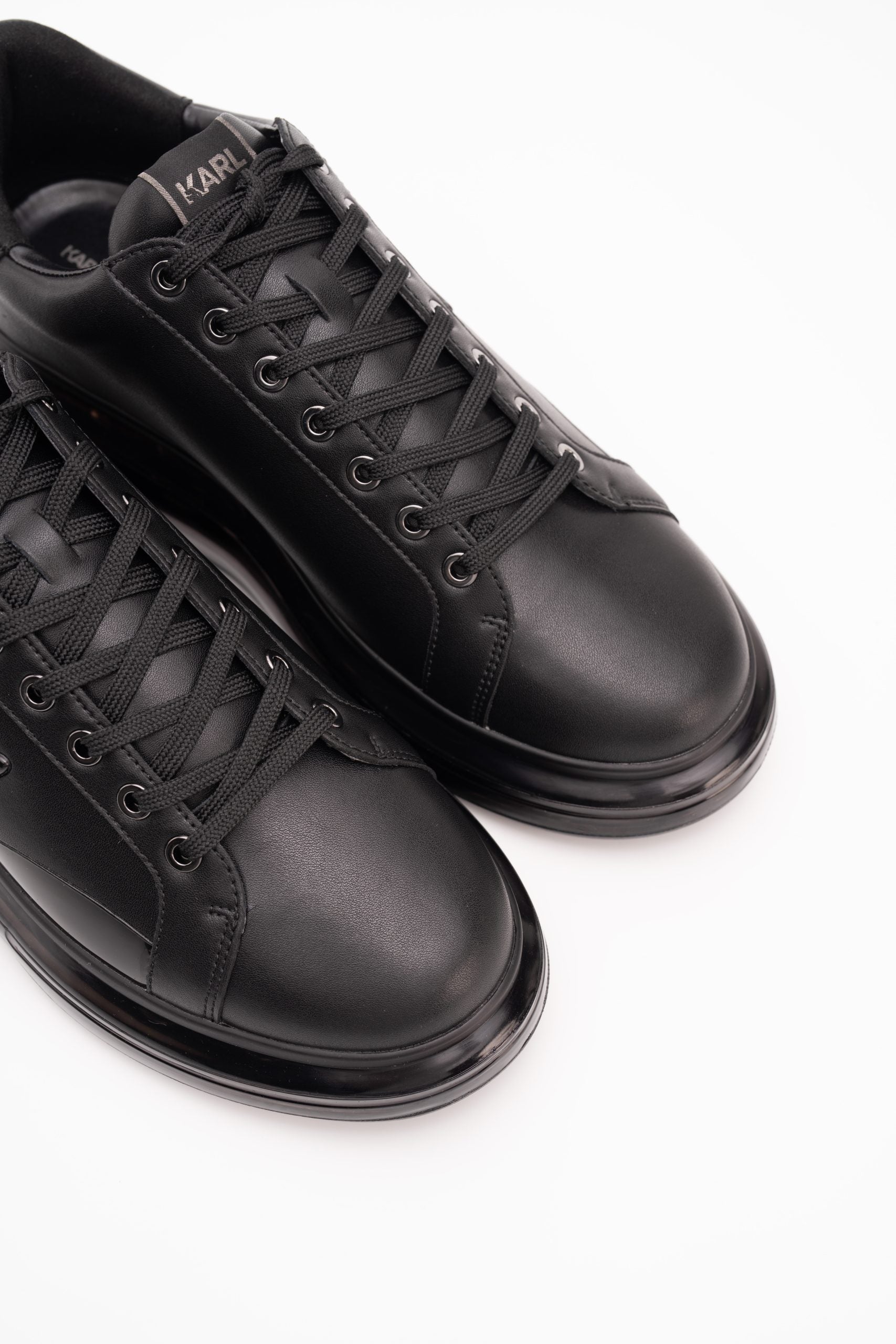 (Core) Karl Lagerfeld Men's Kapri Kushion Signia Shine KL52648F 00X