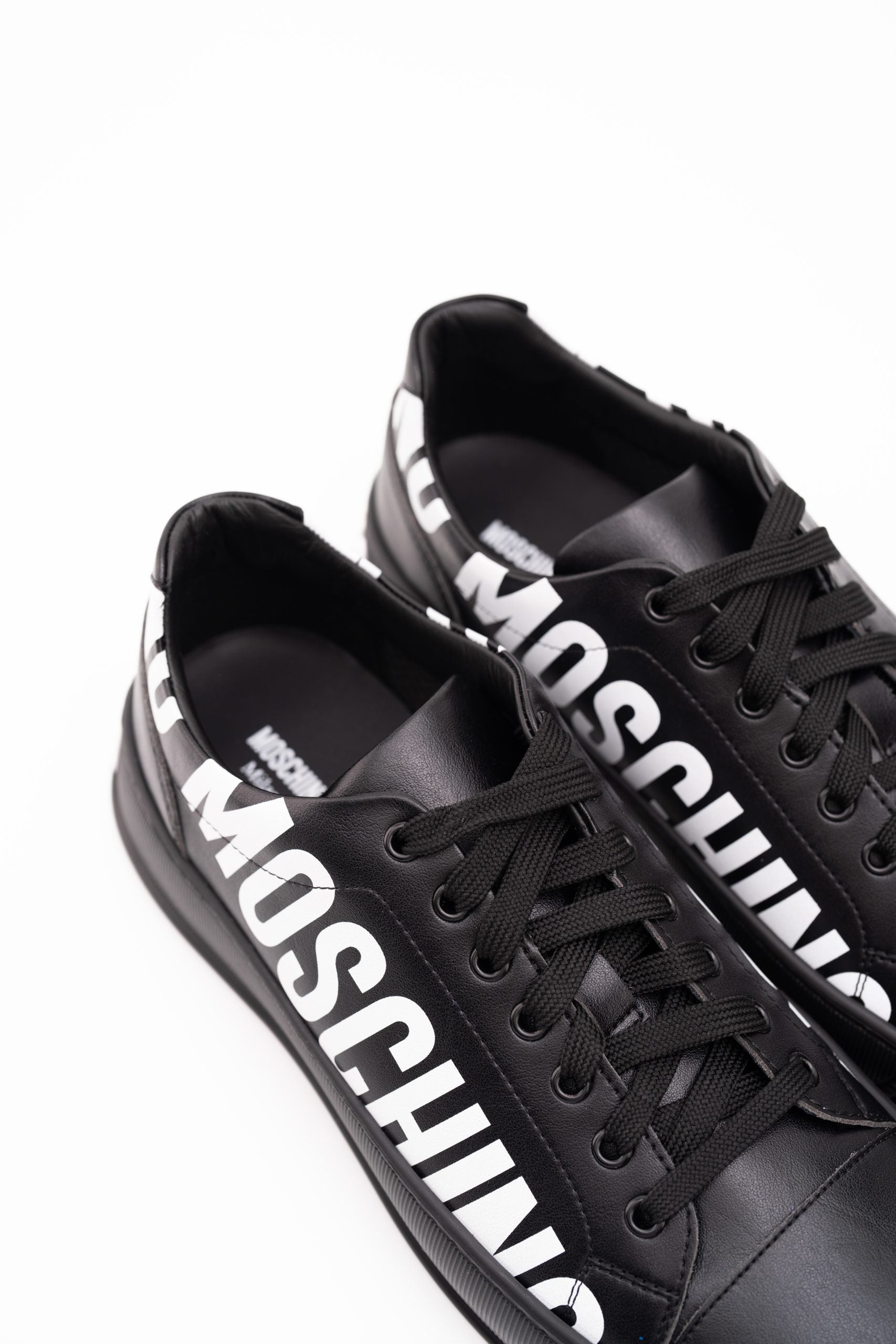 (Core) Moschino Ladies Sneakers | MA15994G1OMF0000