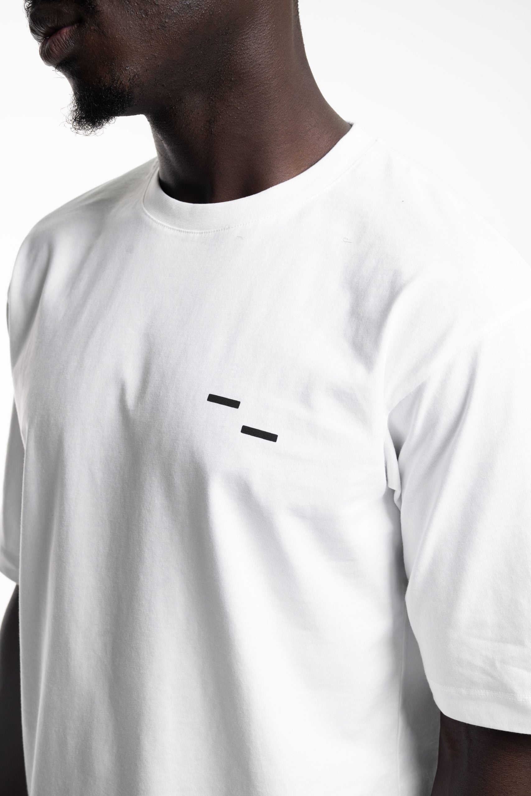 Filling Pieces Men's T Shirt Boxy Handshake Rhythm White | 422520501242-110