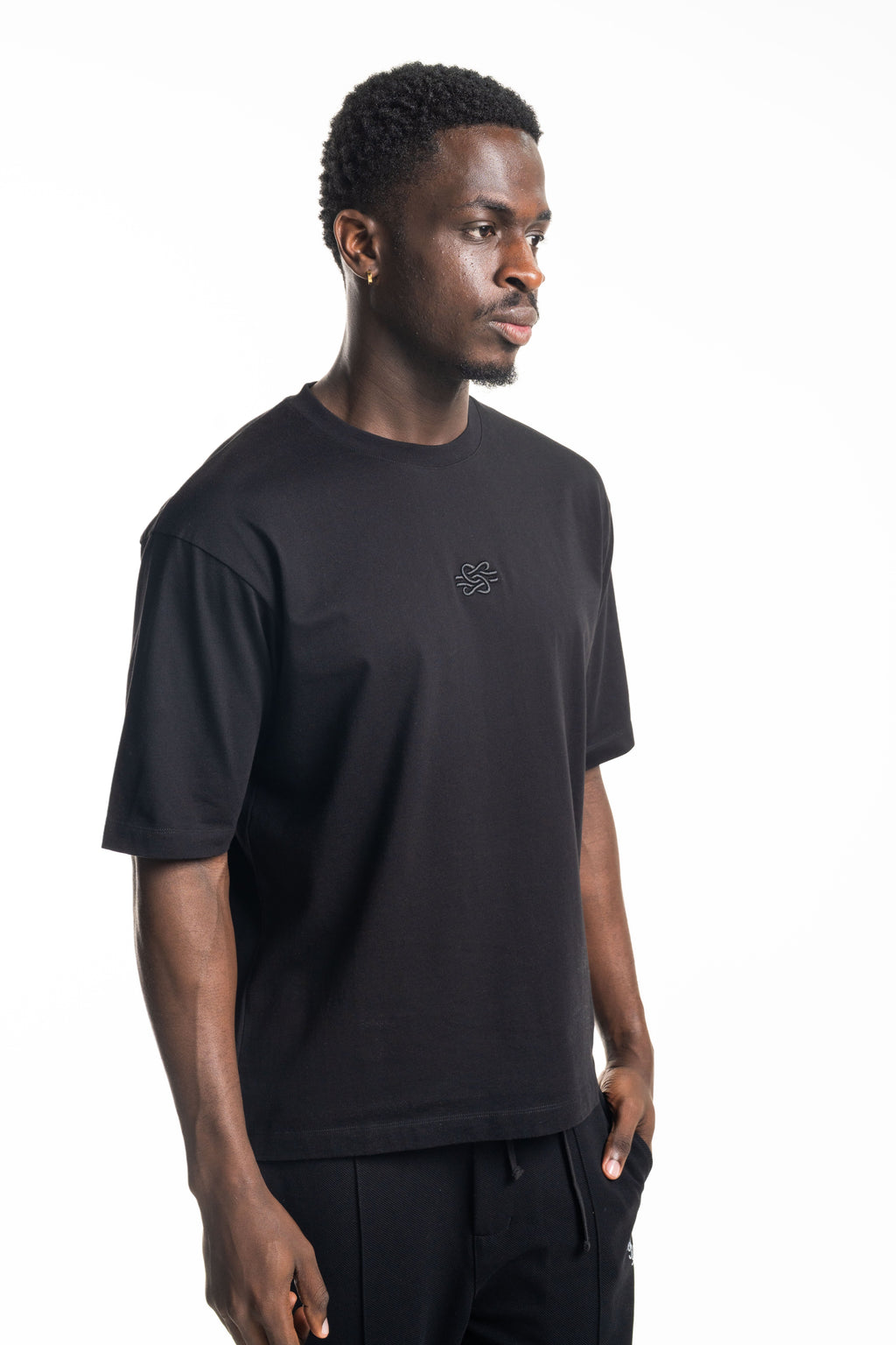 Filling Pieces Men's T Shirt Boxy Embroidered Black | 412520501142-130