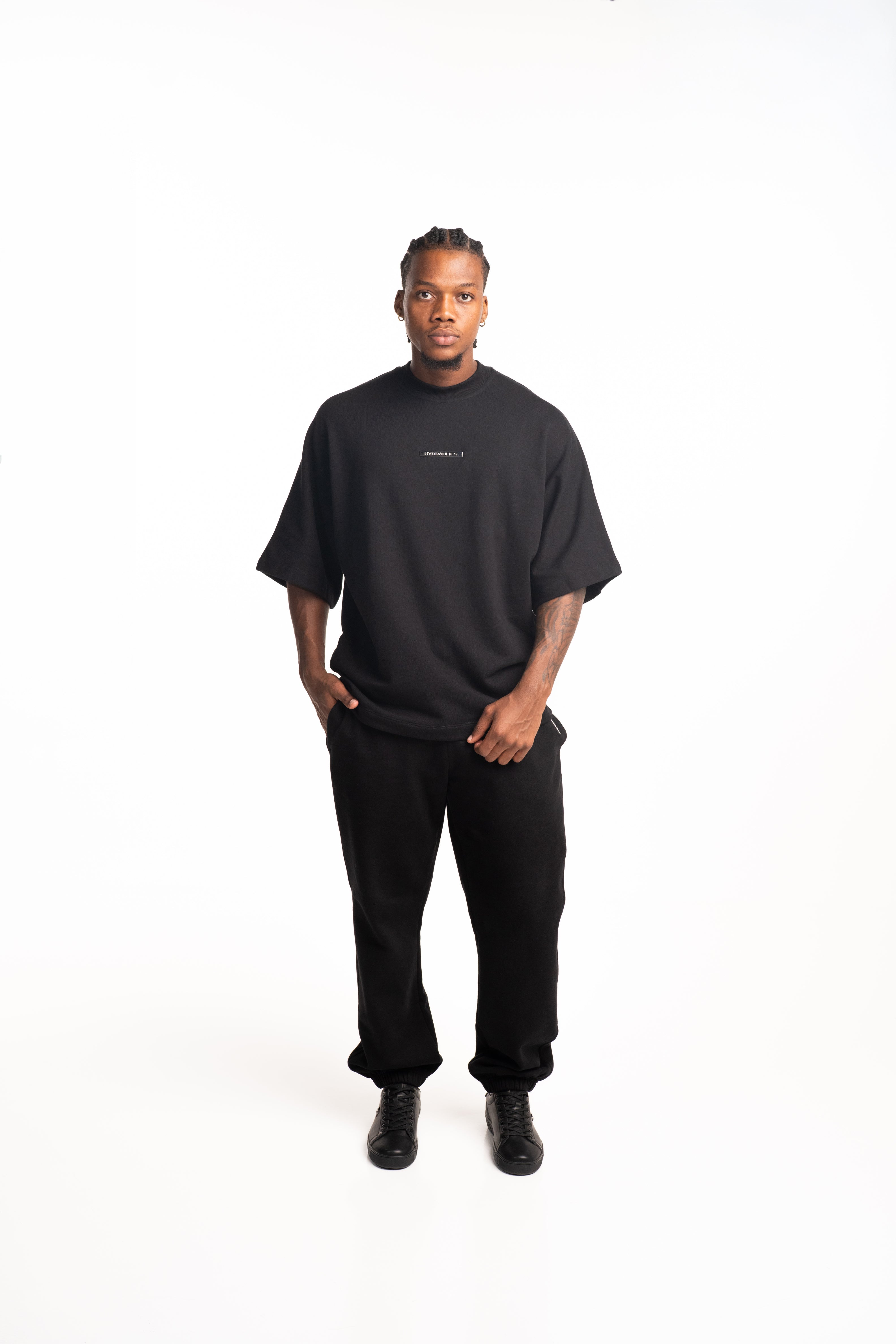 Hydraulics Steel Badge Jogger Black |