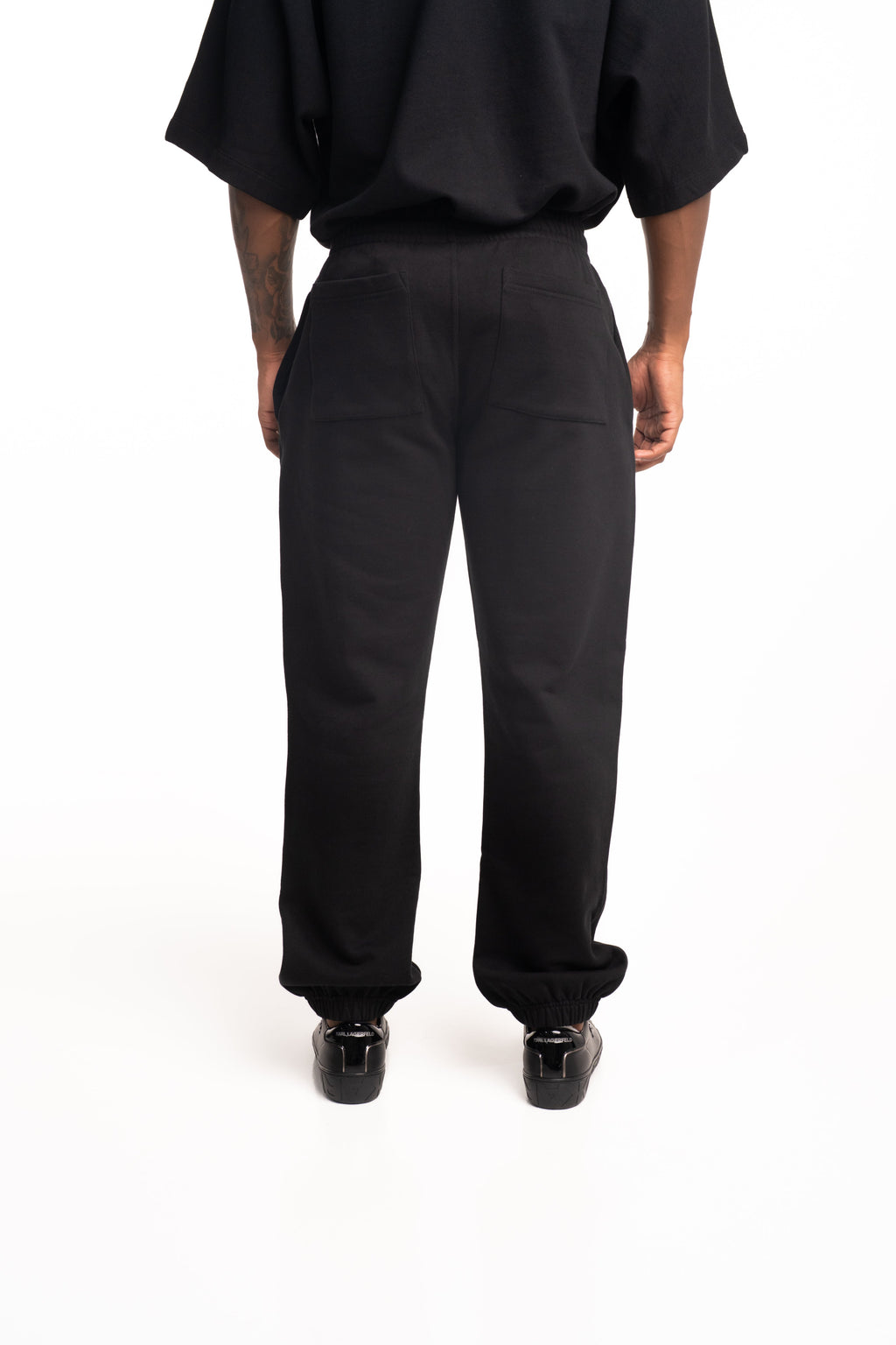 Hydraulics Steel Badge Jogger Black |