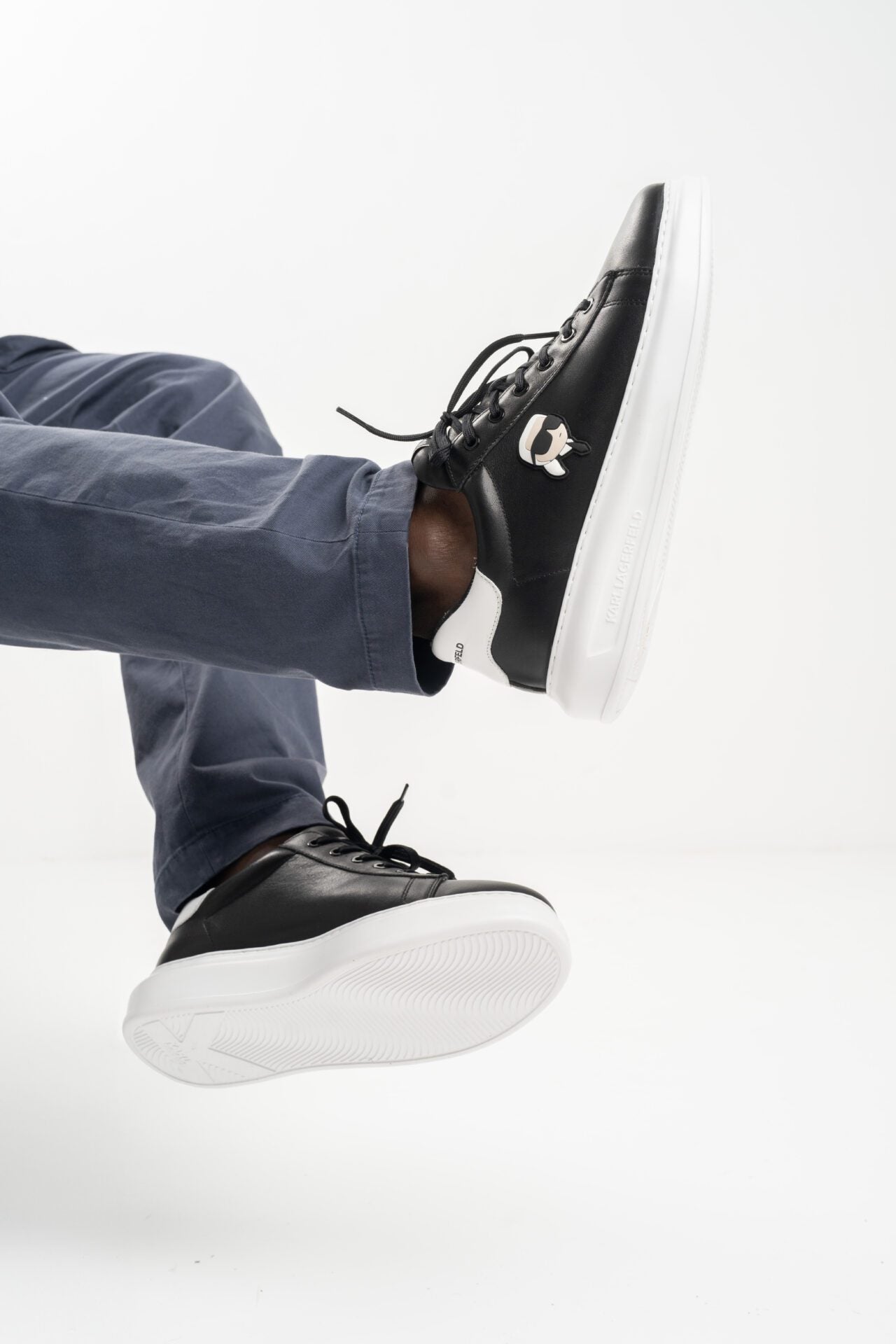 (Core) Karl Lagerfeld Men's Kapri NFT Lo Lace Sneaker Black Lthr KL52530N 000