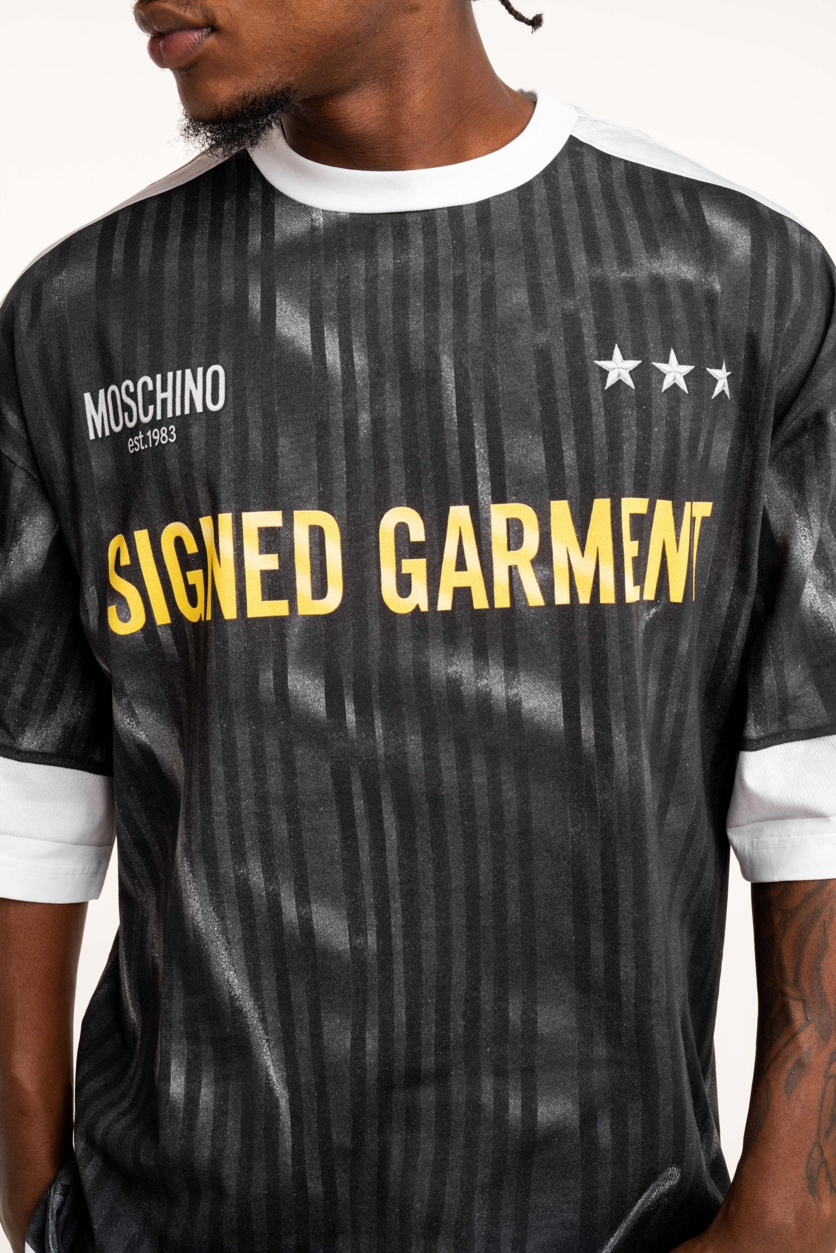 Moschino Men's T Shirt | A0701-241-2888