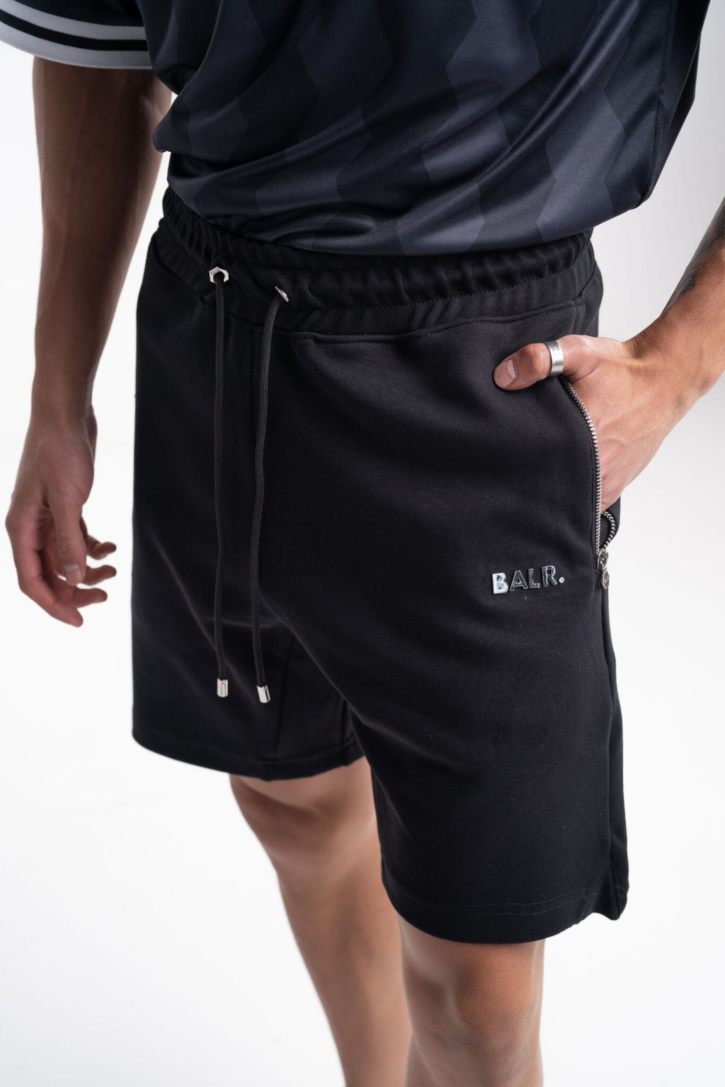 (Core) BALR Men's Q Series Regular Fit Shorts | B1431.1061-Jet Black
