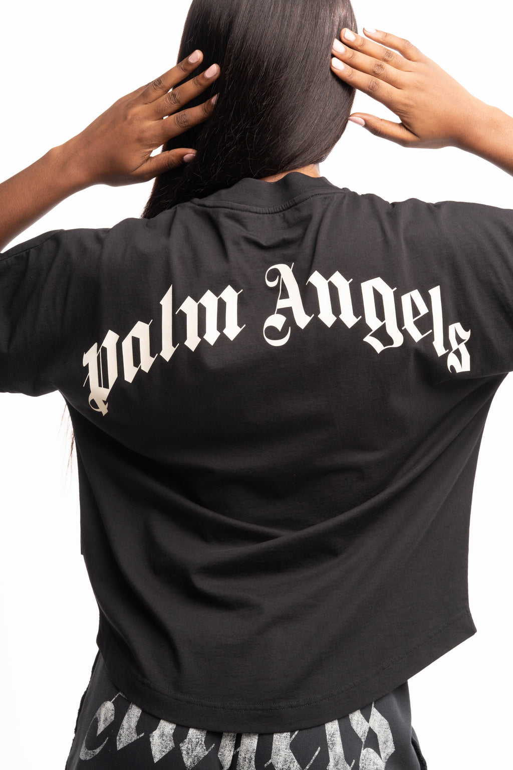 (Core) Palm Angels Ladies Curved Logo Over Tee | PWAA07CS26JER002-100A