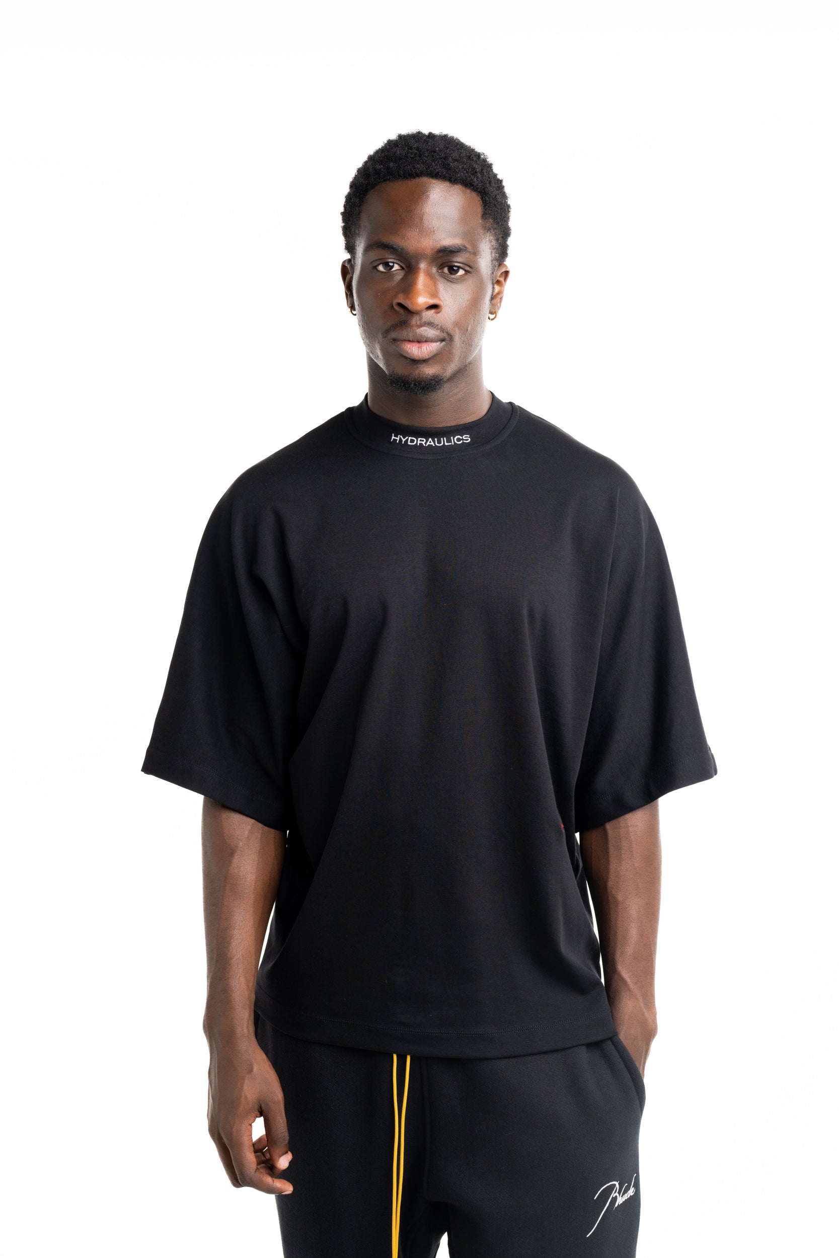 Hydraulics Men's We Are The Pioneers Co-ordinates Super Oversized T Shirt Black |