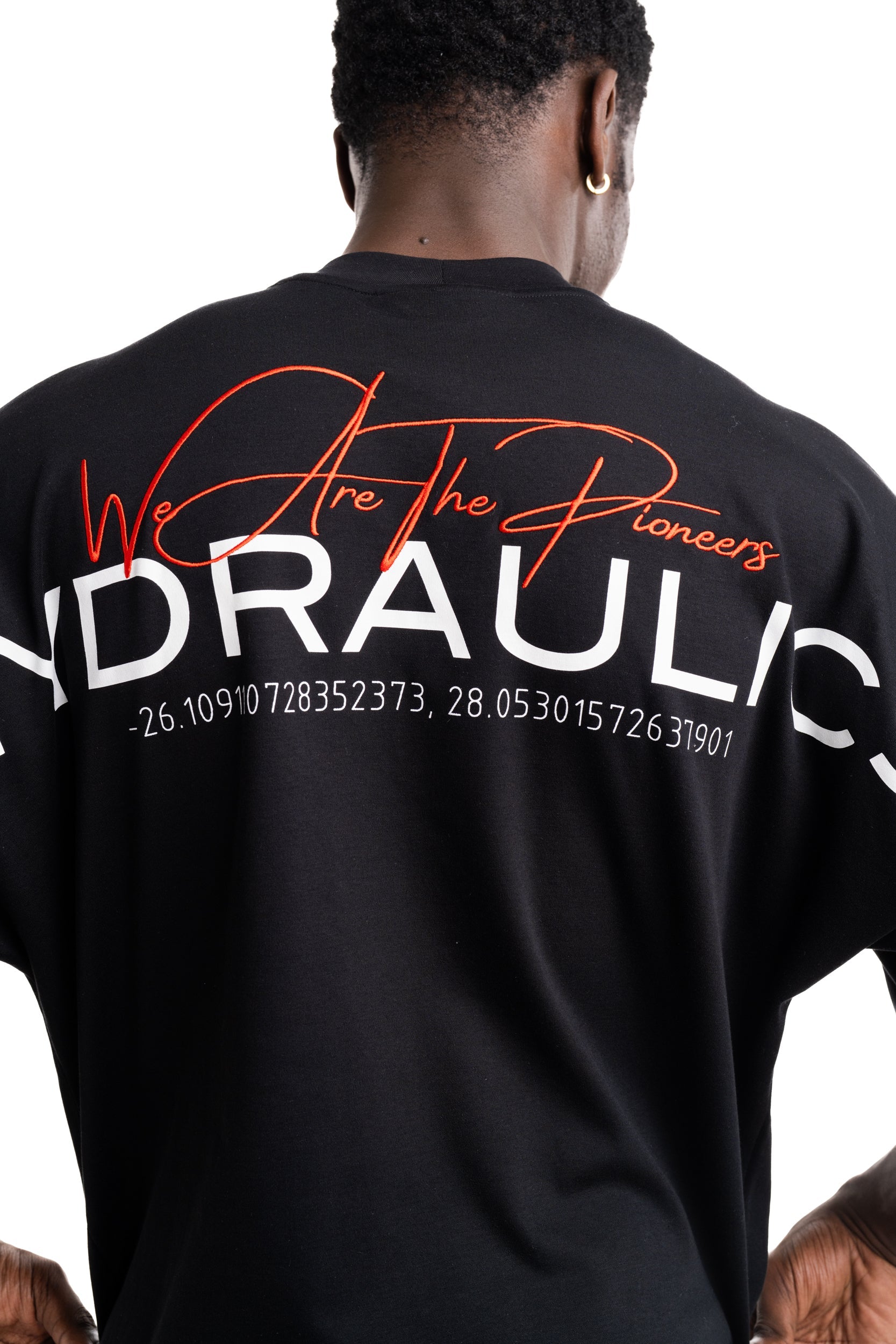 Hydraulics Men's We Are The Pioneers Co-ordinates Super Oversized T Shirt Black |