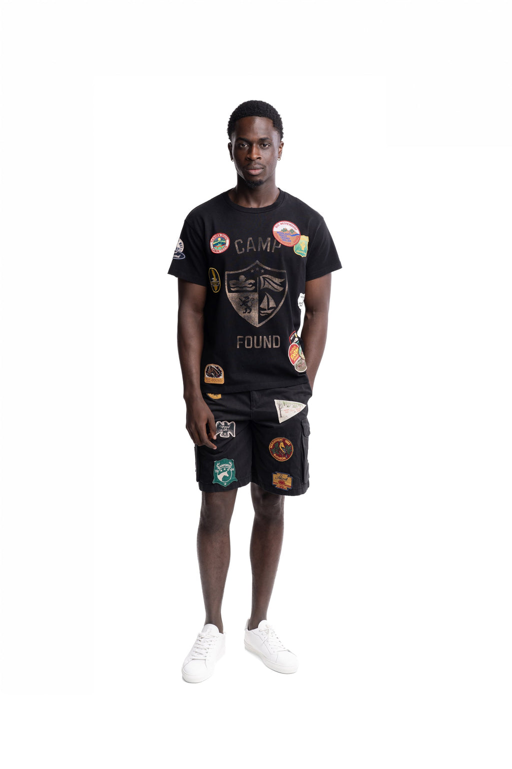 Found Men's Embroidered Patches Camp Tee Washed Black | FOSS26TT10012-0392
