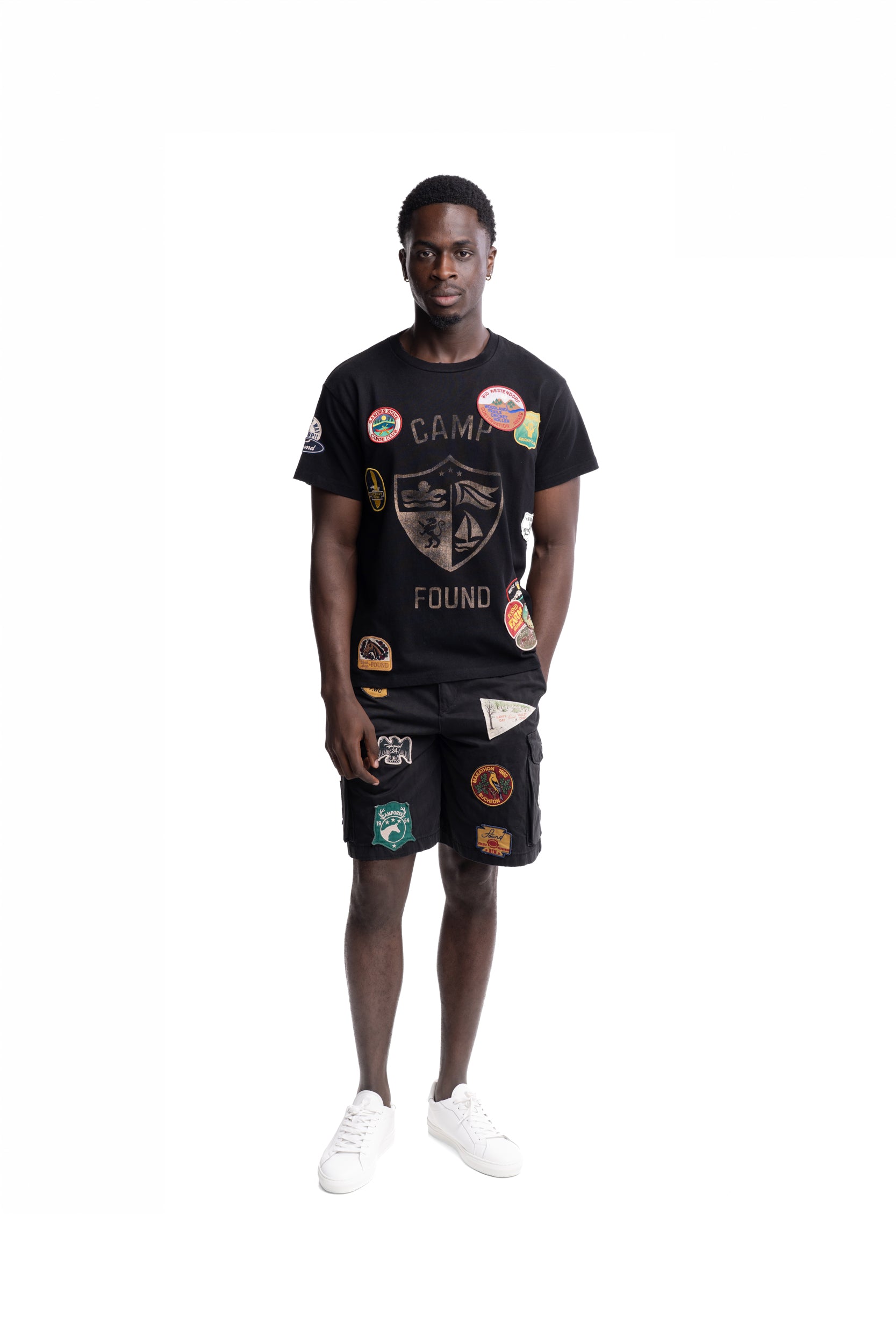 Found Men's Embroidered Patches Camp Tee Washed Black | FOSS26TT10012-0392
