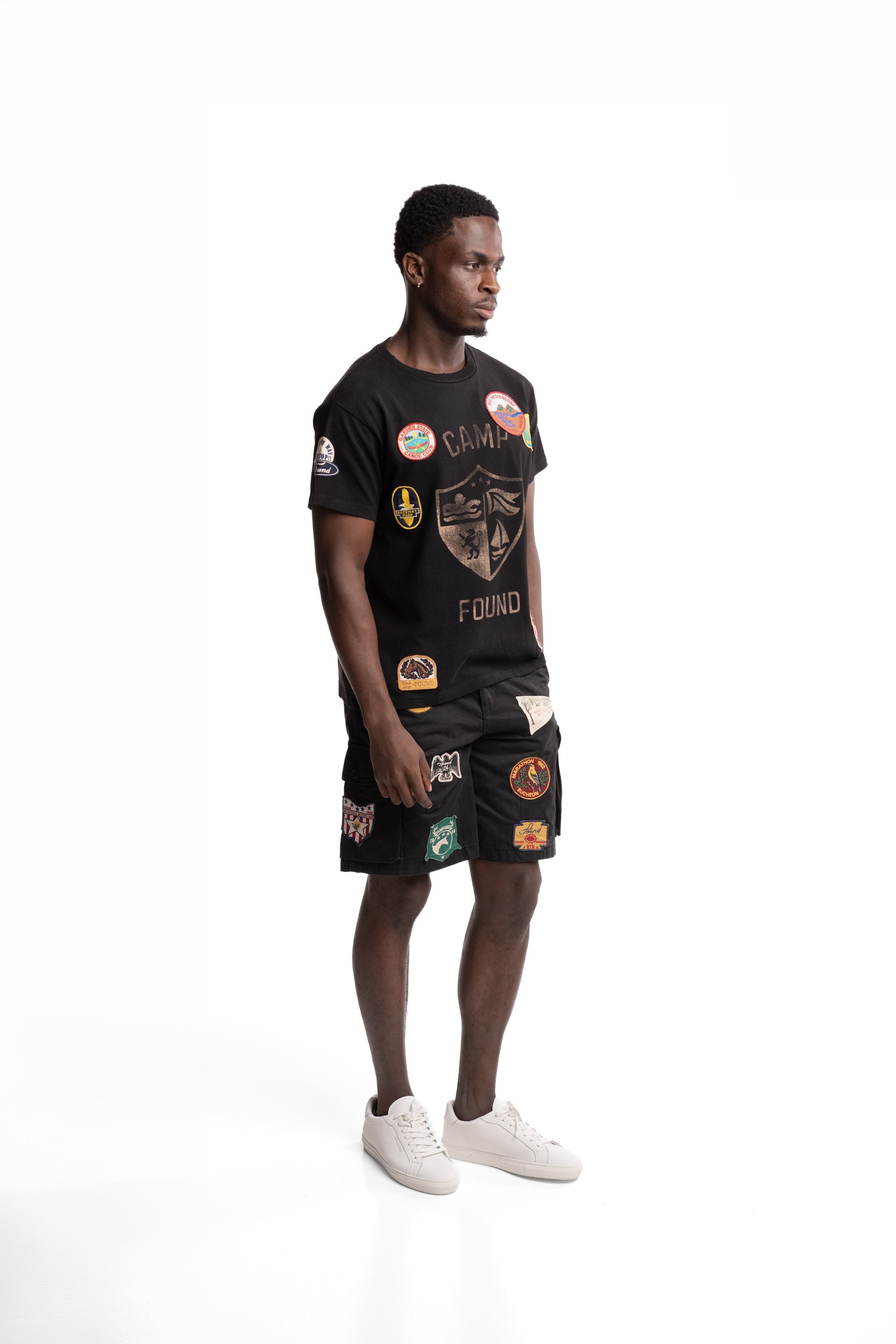 Found Men's Embroidered Patches Camp Tee Washed Black | FOSS26TT10012-0392
