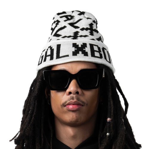 8-BIT KNIT HAT