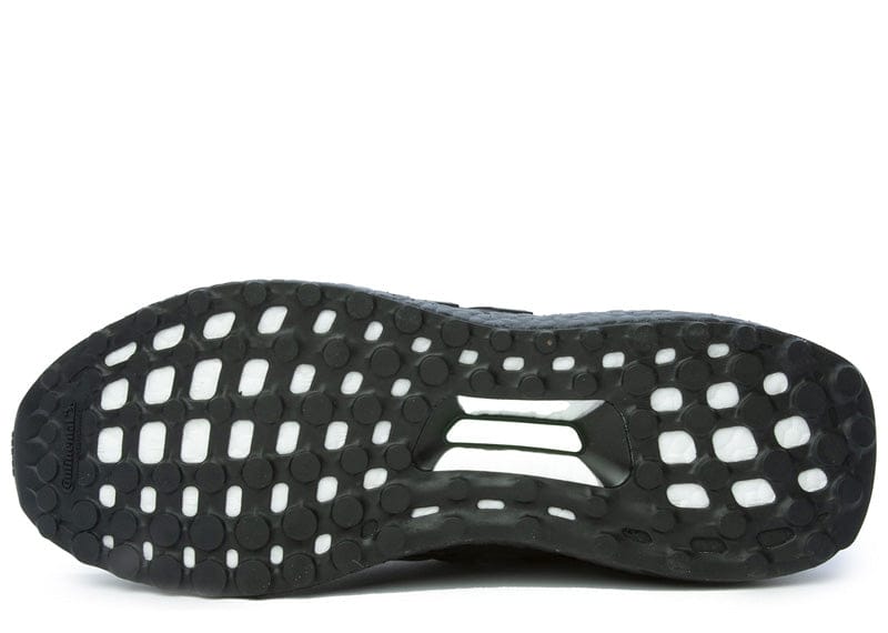 adidas Ultra Boost 5.0 DNA Triple Black