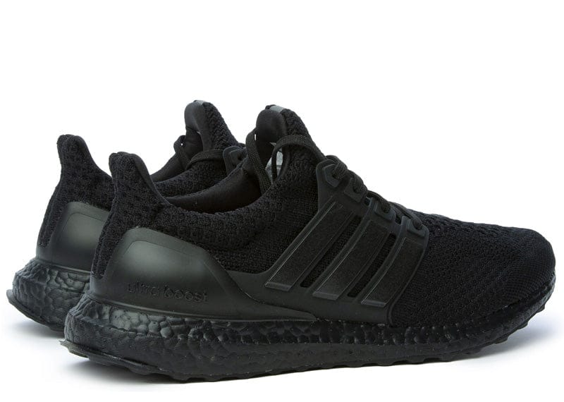 adidas Ultra Boost 5.0 DNA Triple Black