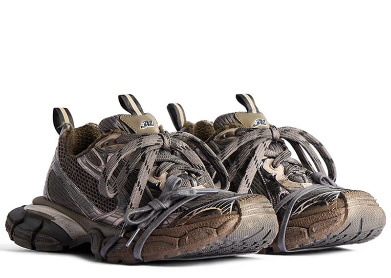 BALENCIAGA 3XL Sneaker Worn-Out "Brown"