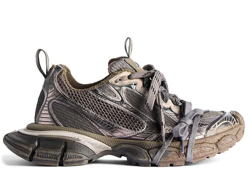 BALENCIAGA 3XL Sneaker Worn-Out "Brown"