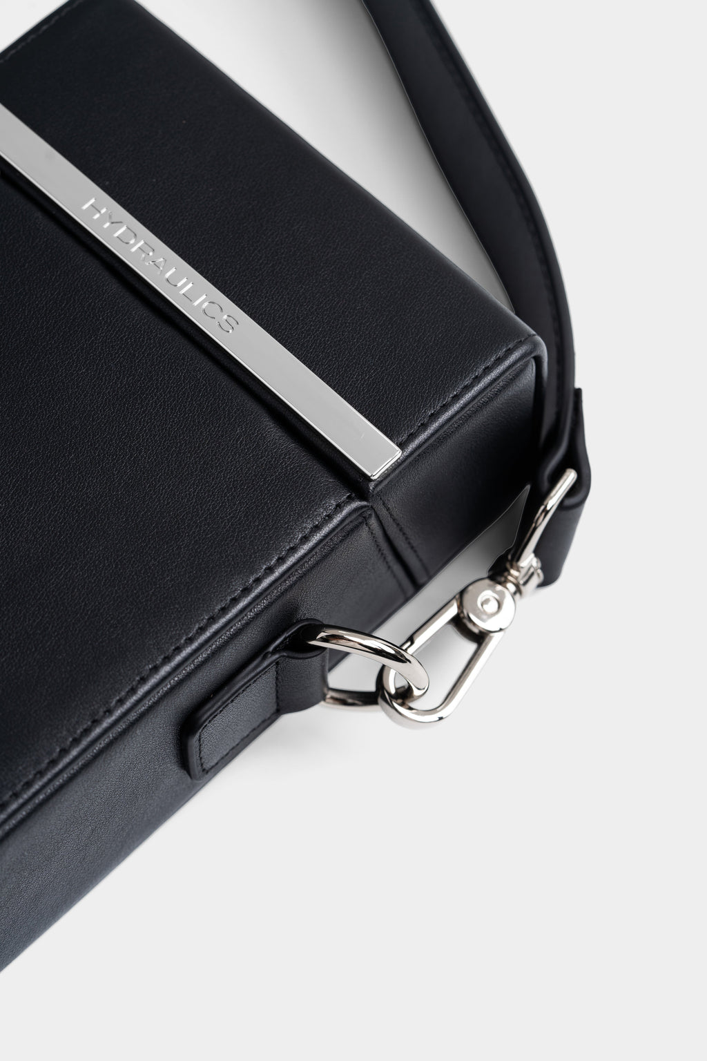 Hydraulics Box Bag |