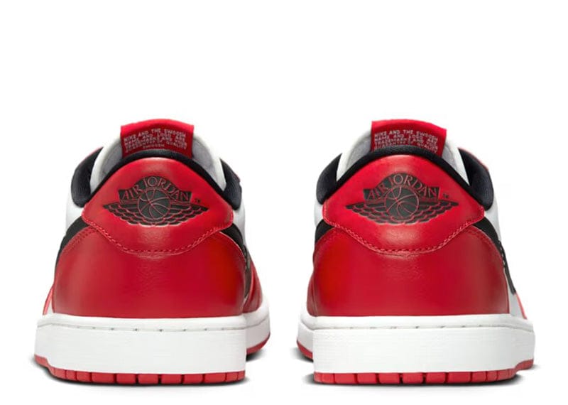 Air Jordan 1 Retro Low OG Chicago (2025)