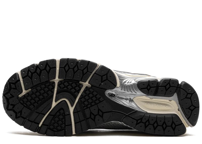New Balance 1906L Metallic Silver