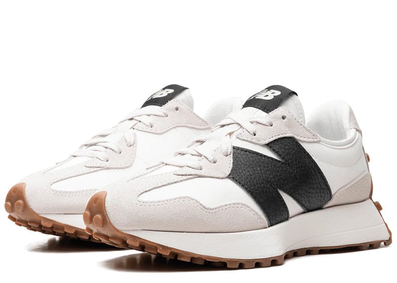 New Balance 327 Moonbeam Black Gum (Women's)