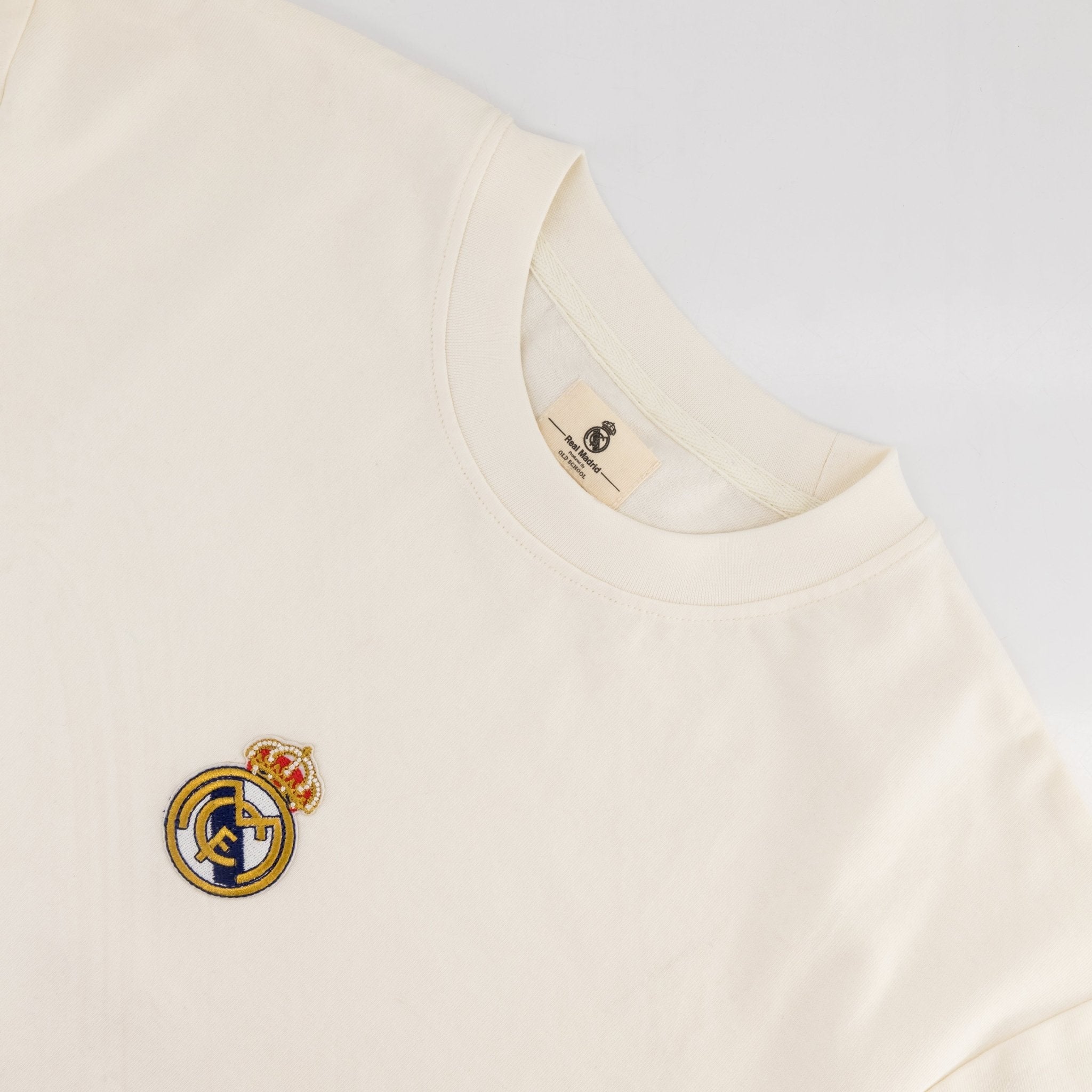 Real Madrid Crest Boxy Tee-Cloud Dancer
