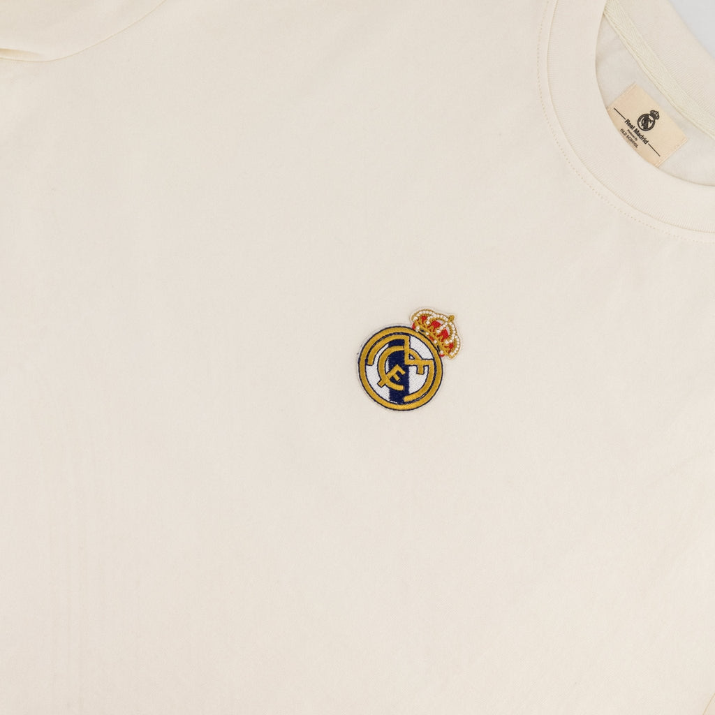 Real Madrid Crest Boxy Tee-Cloud Dancer